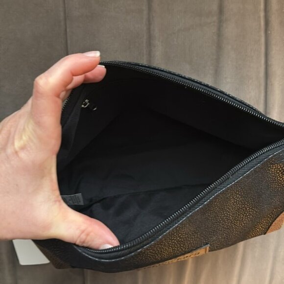 Manscaped The Shed Travel Bag - Picture 8 of 9